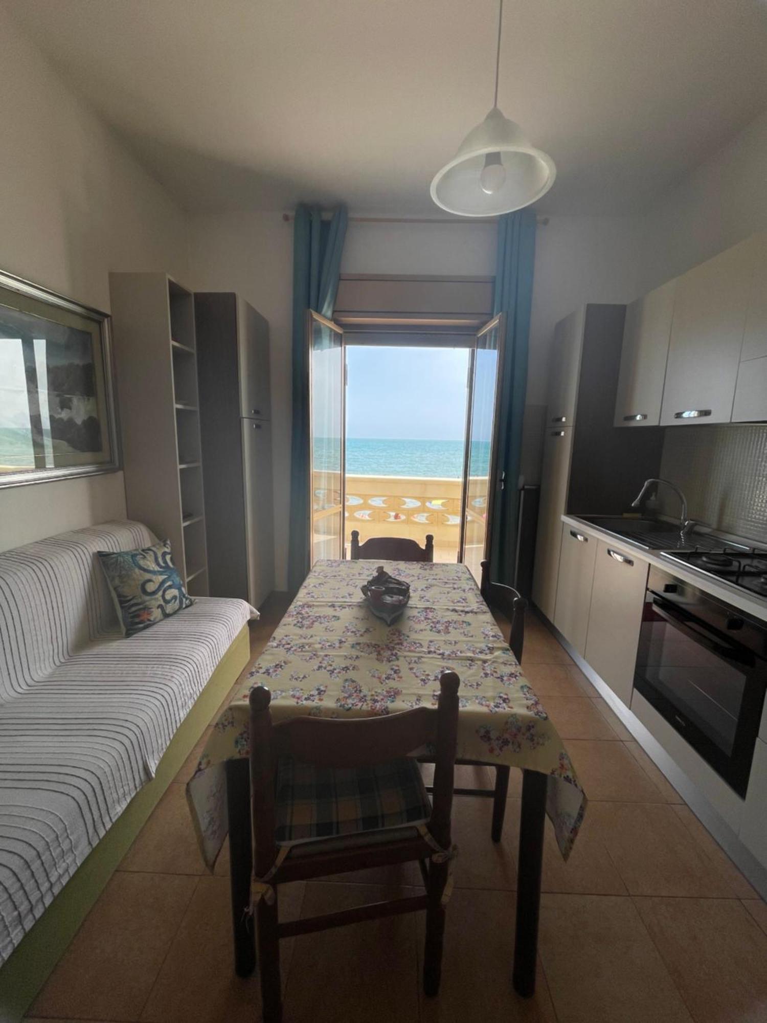 Paradiso Fronte Mare Agnone Bagni Exterior photo